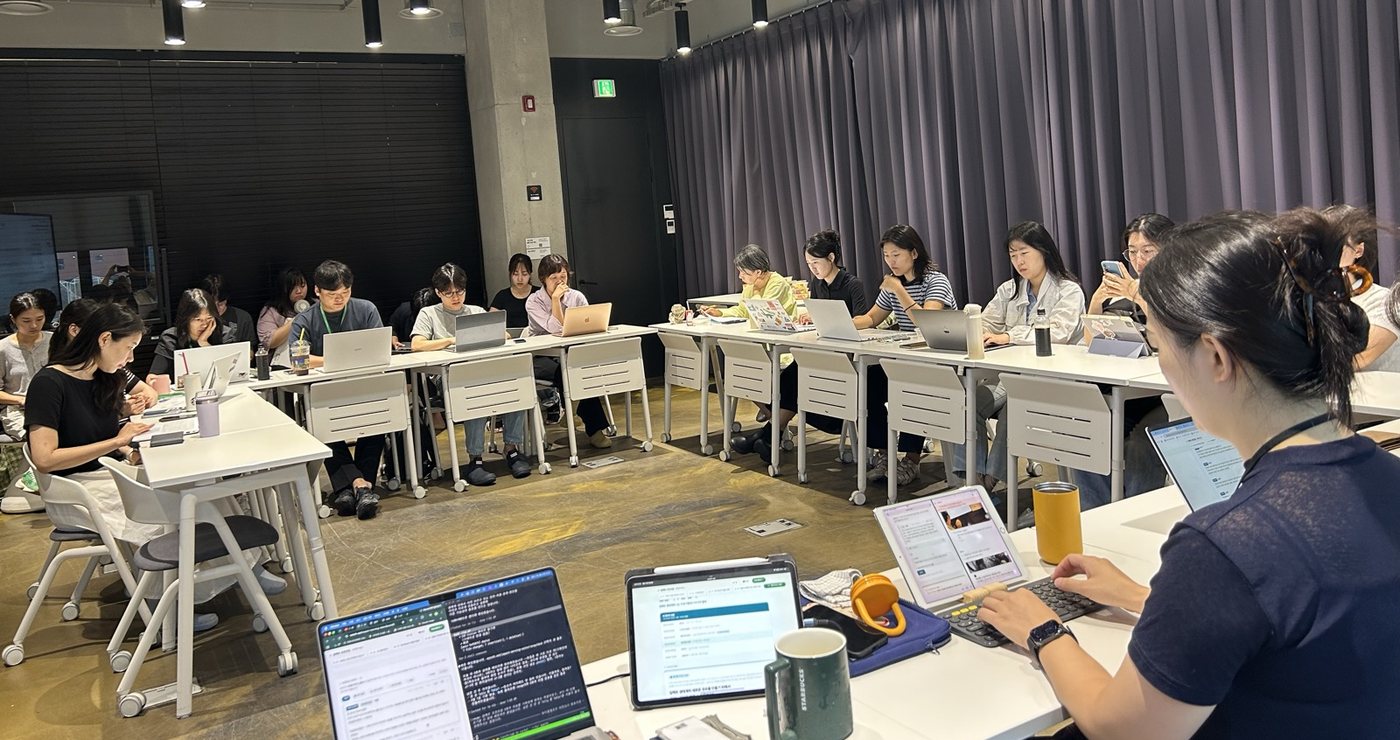 6층 30인실 ㄷ자 자리에 둘러앉아 마지막 아침을 나누는 5회차 현장